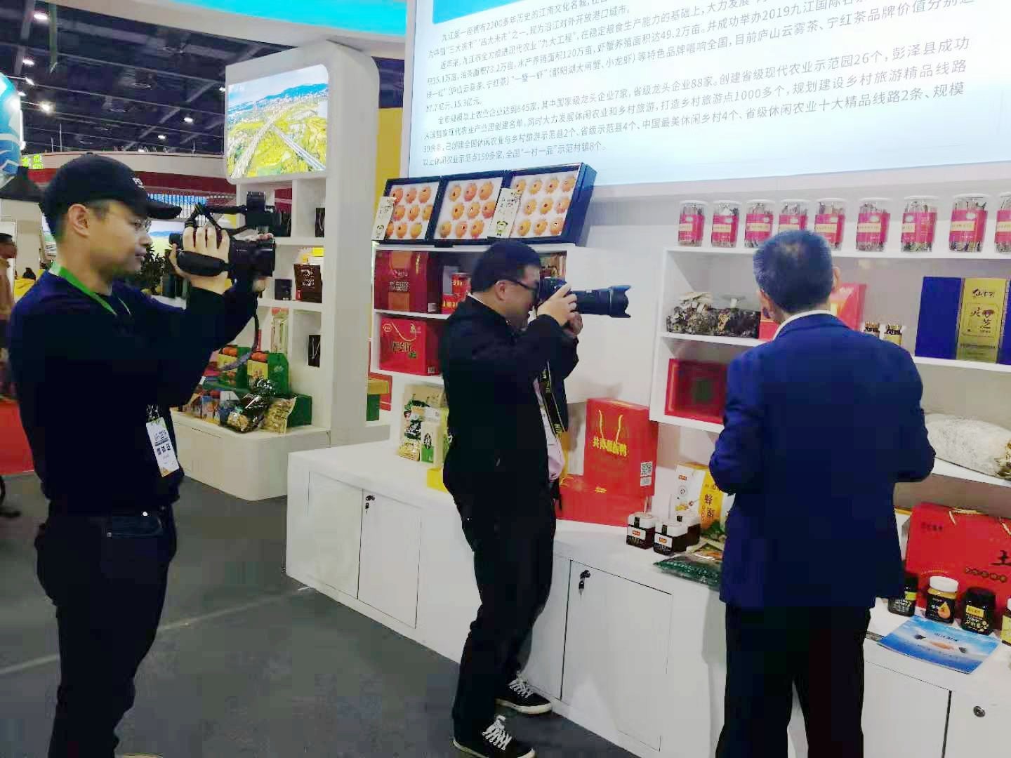 中國(guó)靈芝十大品牌|仙客來(lái)靈芝|仙客來(lái)靈芝破壁孢子粉|仙客來(lái)孢子油|仙客來(lái)靈芝飲片|仙客來(lái)破壁孢子粉|仙客來(lái)靈芝中藥飲片|馳名商標(biāo)|sinishell.cn| 中國(guó)靈芝十大品牌|仙客來(lái)靈芝|仙客來(lái)靈芝破壁孢子粉|仙客來(lái)孢子油|仙客來(lái)靈芝飲片|仙客來(lái)破壁孢子粉|仙客來(lái)靈芝中藥飲片|馳名商標(biāo)|sinishell.cn|