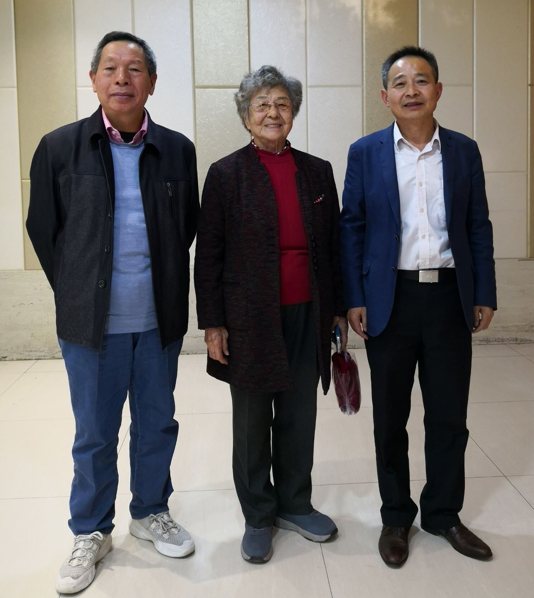 1574662090989039.jpg 331D81B1BA5221AC86B74FF5972AAE2F.jpg