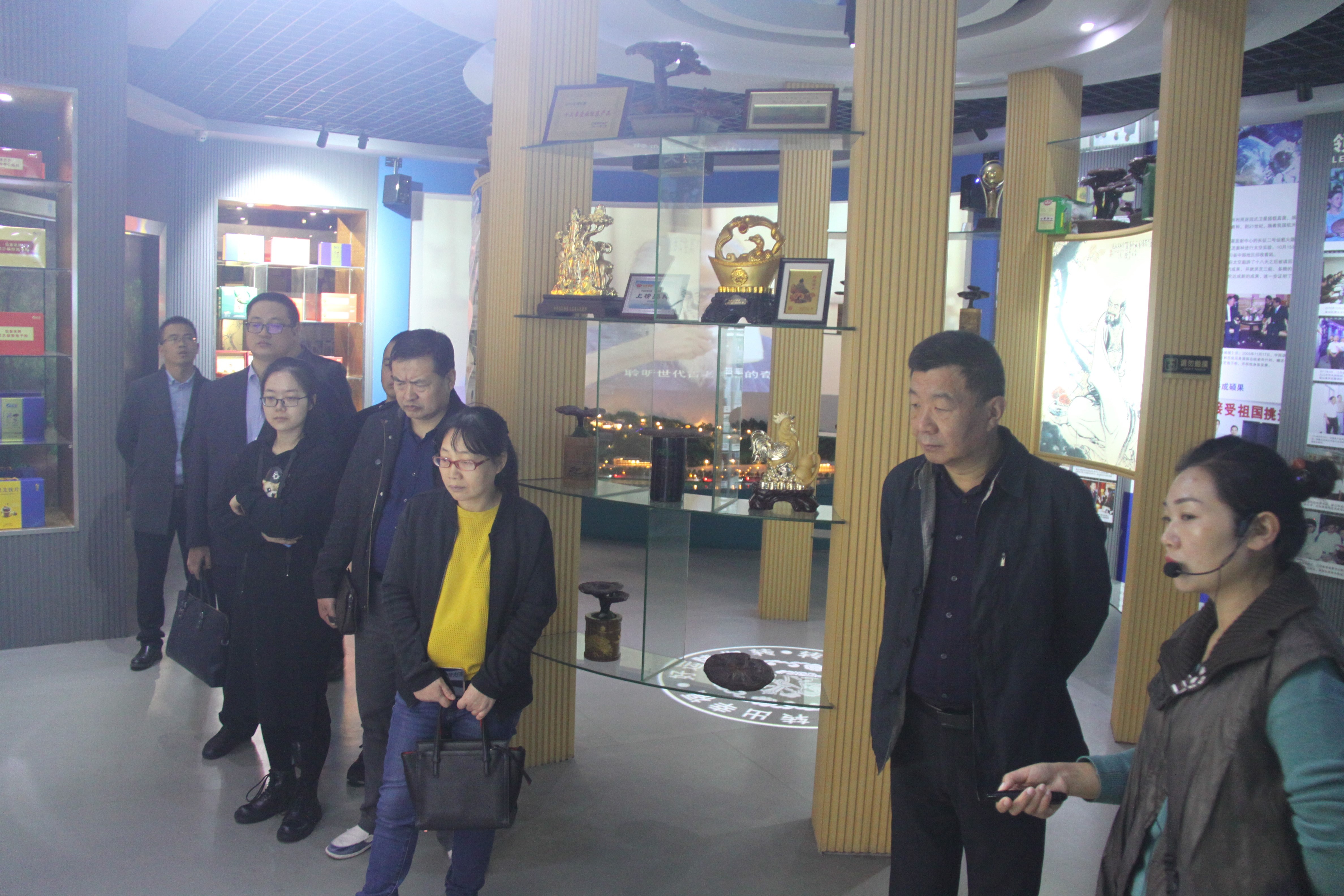 杭州亞運(yùn)會官方靈芝產(chǎn)品供應(yīng)商|杭州亞運(yùn)會官方供應(yīng)商|中國靈芝十大品牌|仙客來靈芝|仙客來靈芝破壁孢子粉|仙客來孢子油|仙客來靈芝飲片|仙客來破壁孢子粉|靈芝孢子油|孢子粉|靈芝破壁孢子粉|靈芝|中華老字號