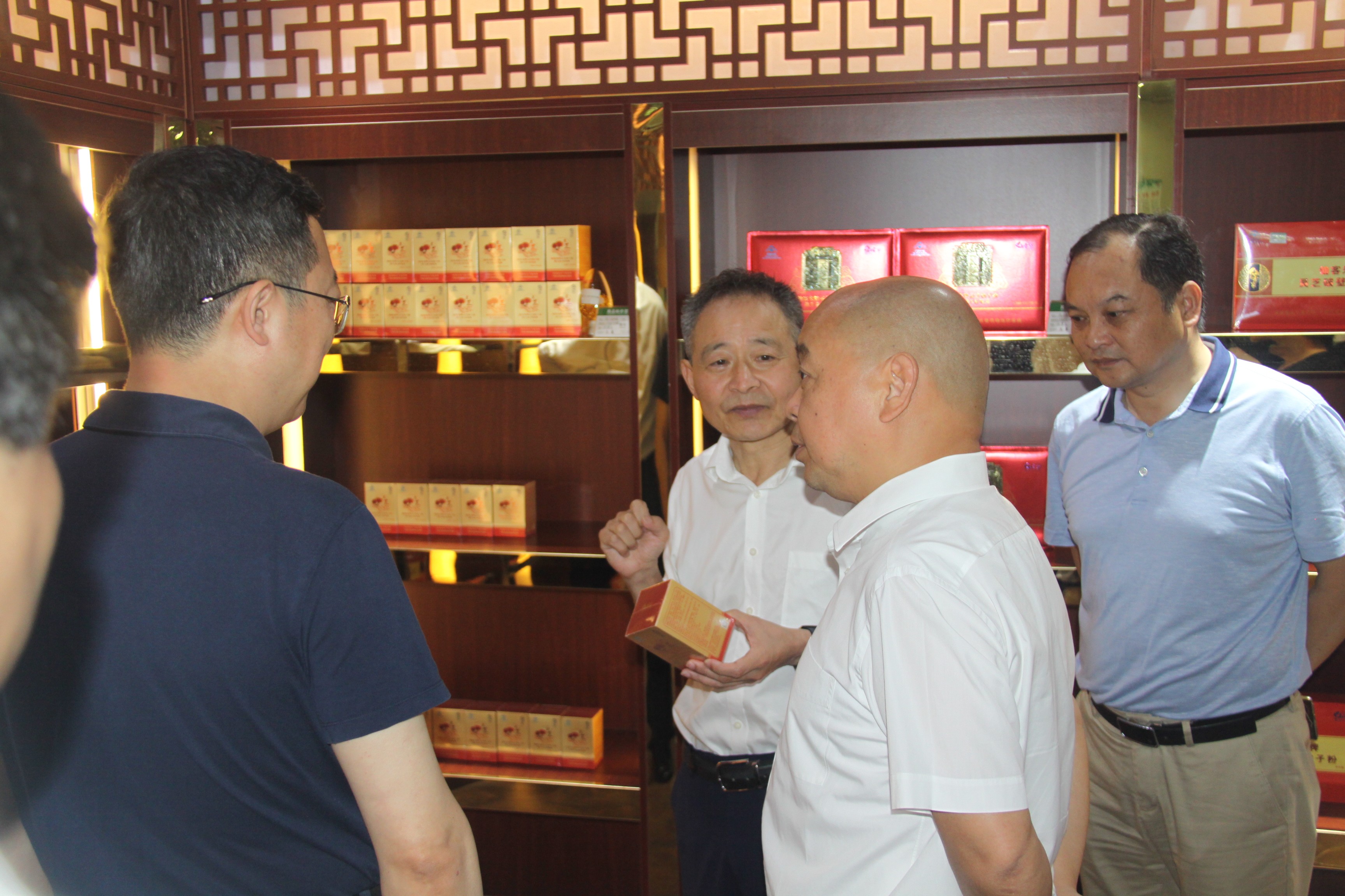 杭州亞運會官方靈芝產(chǎn)品供應(yīng)商|杭州亞運會官方供應(yīng)商|中國靈芝十大品牌|仙客來靈芝|仙客來靈芝破壁孢子粉|仙客來孢子油|仙客來靈芝飲片|仙客來破壁孢子粉|靈芝孢子油|孢子粉|靈芝破壁孢子粉|靈芝|中華老字號