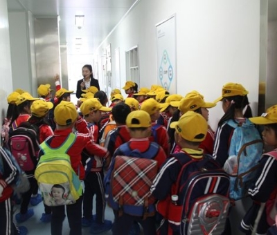 800余名師生、家長在仙客來開展社會實踐活動